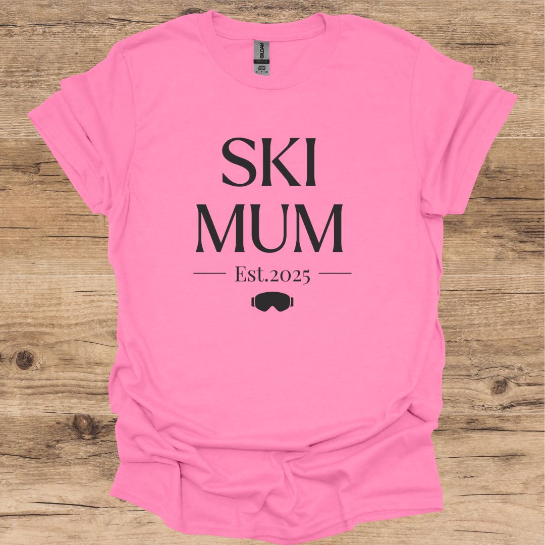 Ski Mum.. T-Shirt